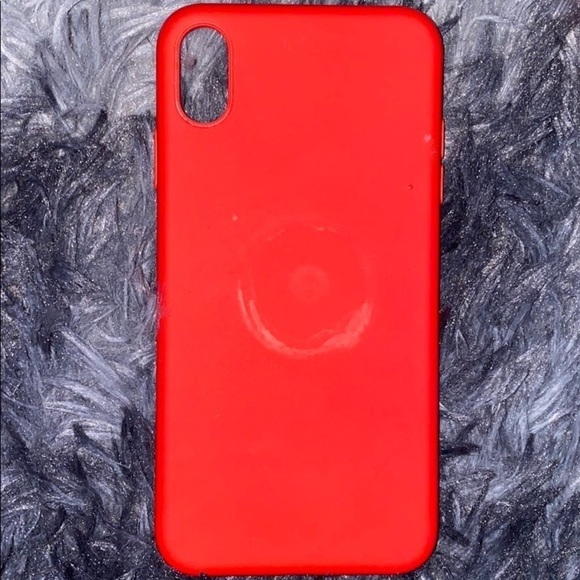 Red silicone iPhone 10X  Max cover - Picture 2 of 8